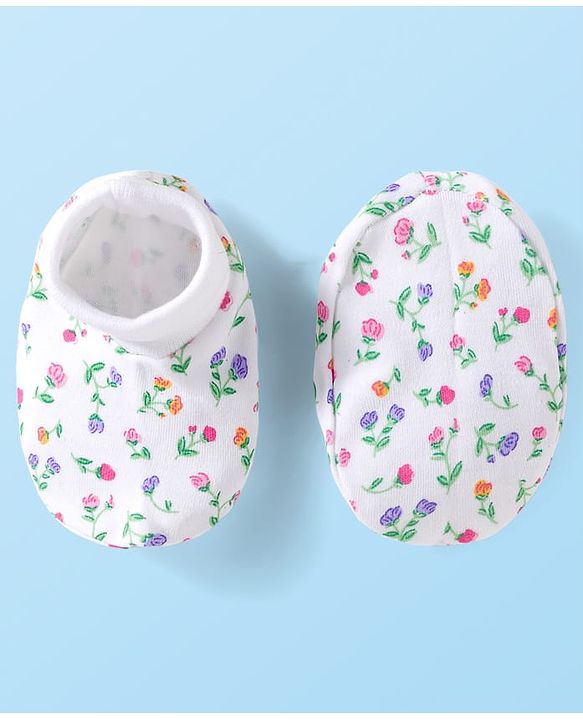 Babyhug 100% Cotton Knit Mittens & Booties Set with Floral Print - White