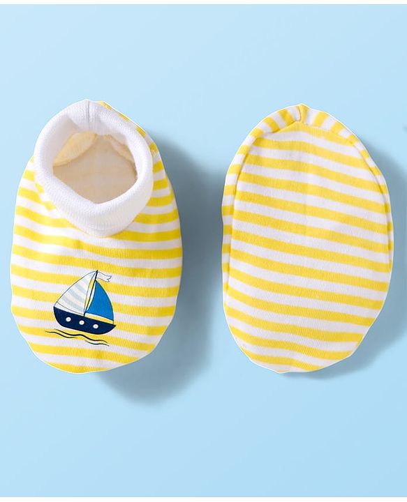 Babyhug 100% Cotton Knit Mittens and Bootie Set with Stripes & Boat Print - White & Yellow