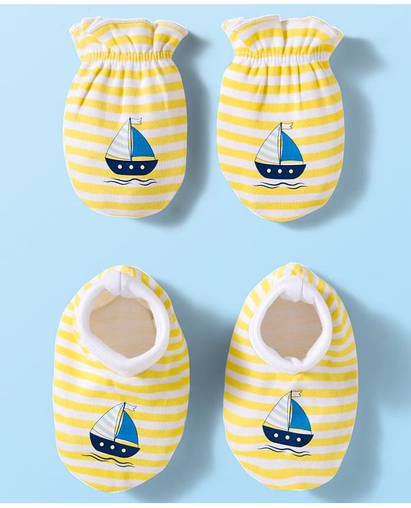 Babyhug 100% Cotton Knit Mittens and Bootie Set with Stripes & Boat Print - White & Yellow