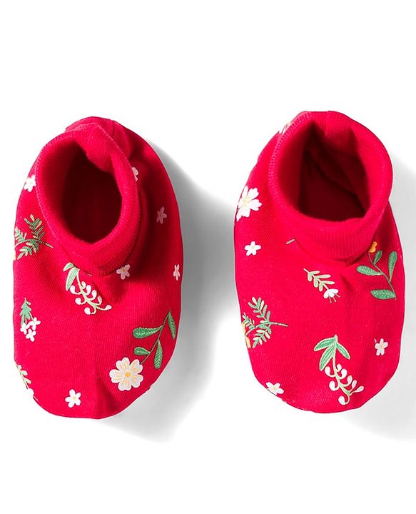 Babyhug 100% Cotton Knit Cap Mittens & Booties With Floral Print Red - Diameter 14.5 cm