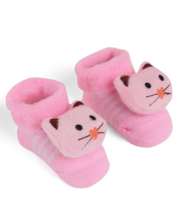 Cute Walk by Babyhug Socks With Kitty Applique - Pink