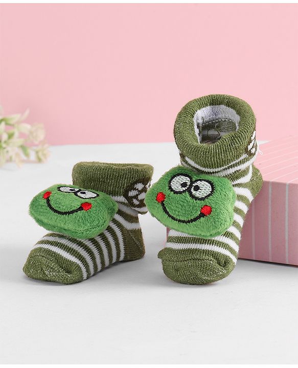 Cute Walk by Babyhug Socks with Applique - Green