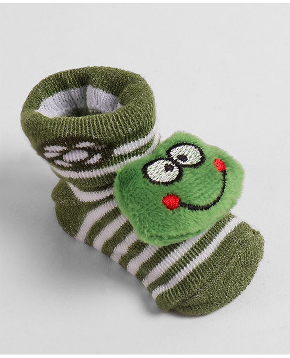 Cute Walk by Babyhug Socks with Applique - Green
