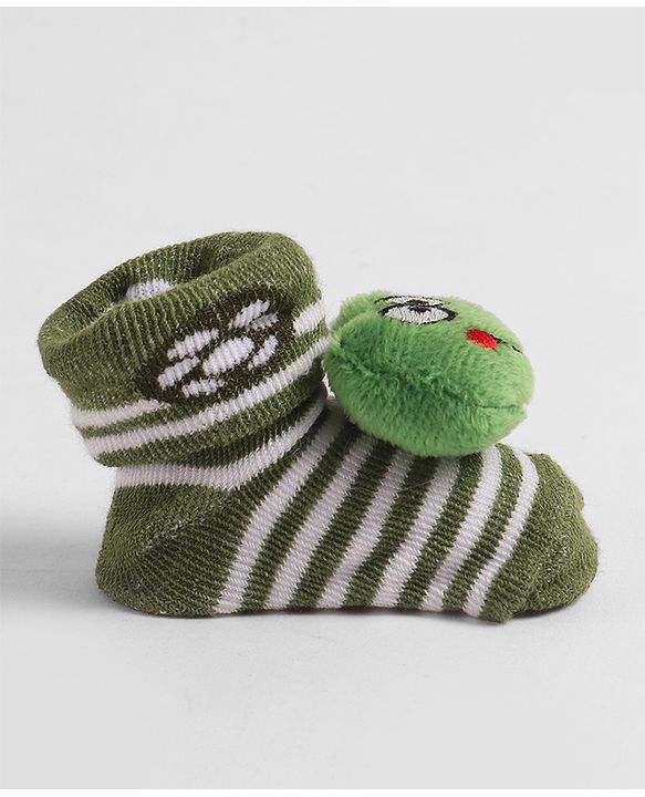 Cute Walk by Babyhug Socks with Applique - Green