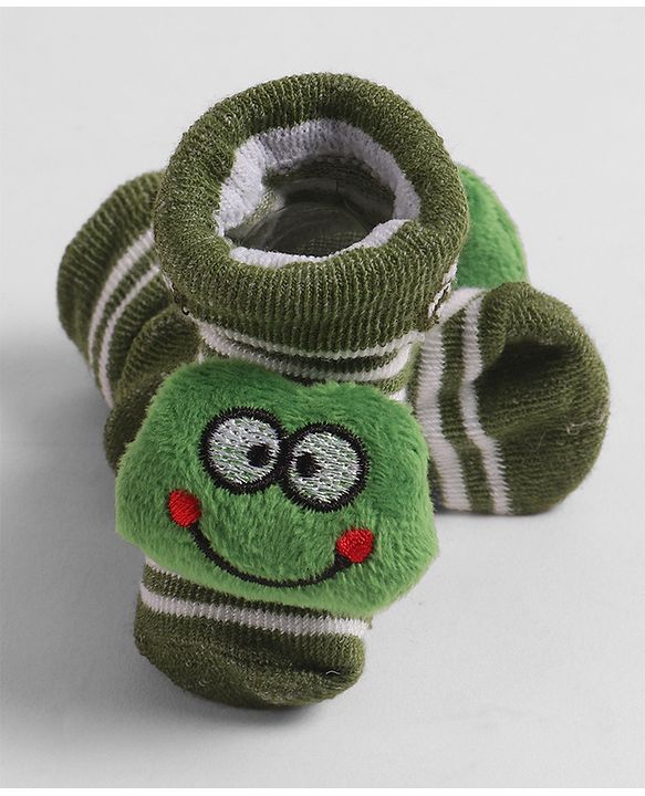 Cute Walk by Babyhug Socks with Applique - Green