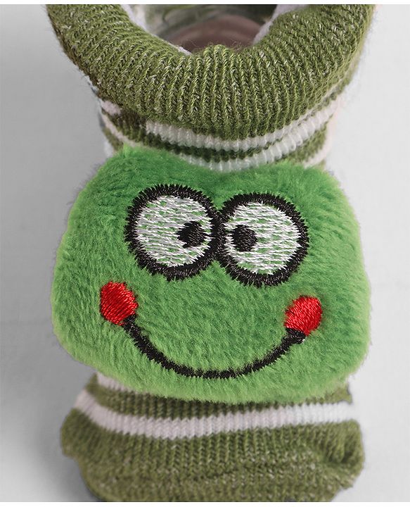 Cute Walk by Babyhug Socks with Applique - Green