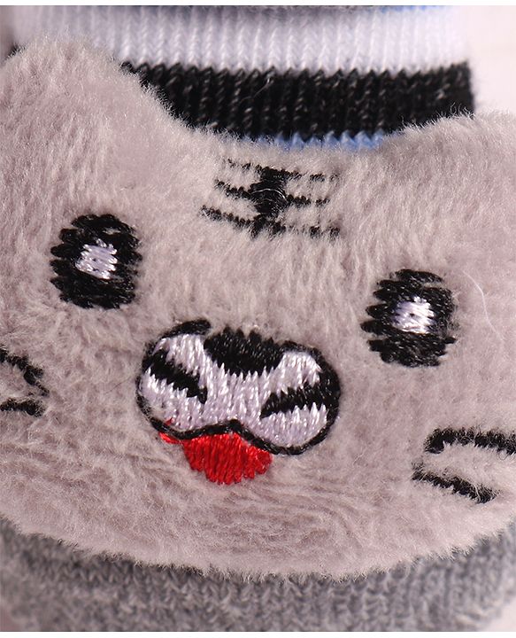 Cute Walk by Babyhug Socks  with Cat Applique - Grey