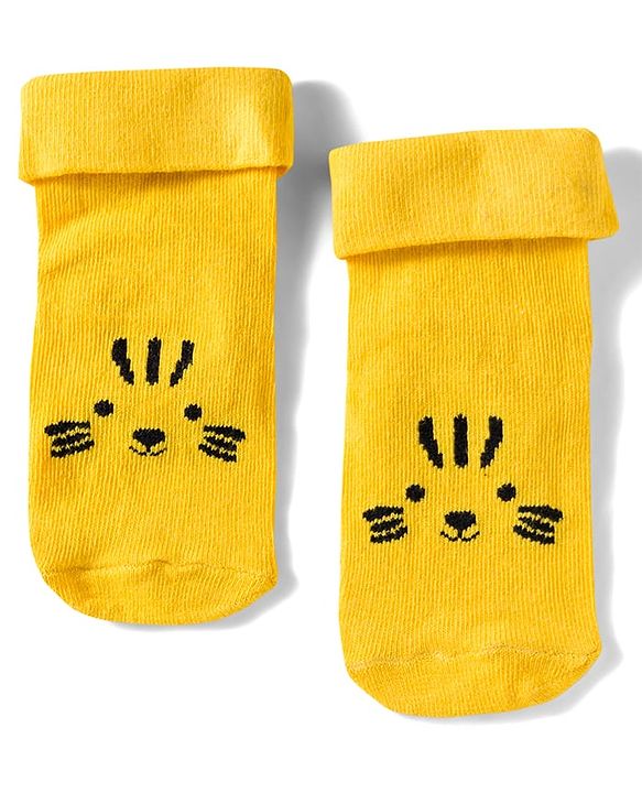Cute Walk by Babyhug Knit Ankle Length Antibacterial Socks With Animal Design Pack Of 3 - Yellow Grey & Black