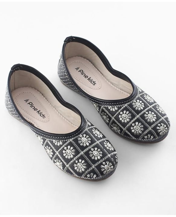 Pine Kids Slip On Mojaris  with Embroidery - Black & Gold