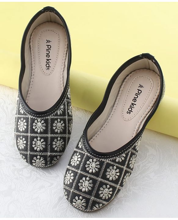 Pine Kids Slip On Mojaris  with Embroidery - Black & Gold