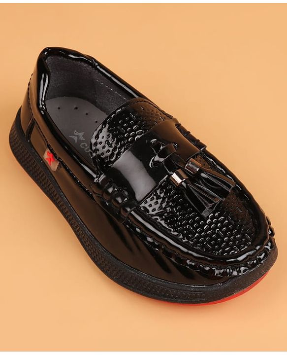 Cute Walk by Babyhug Slip On Oxford Shoes With Applique - Black