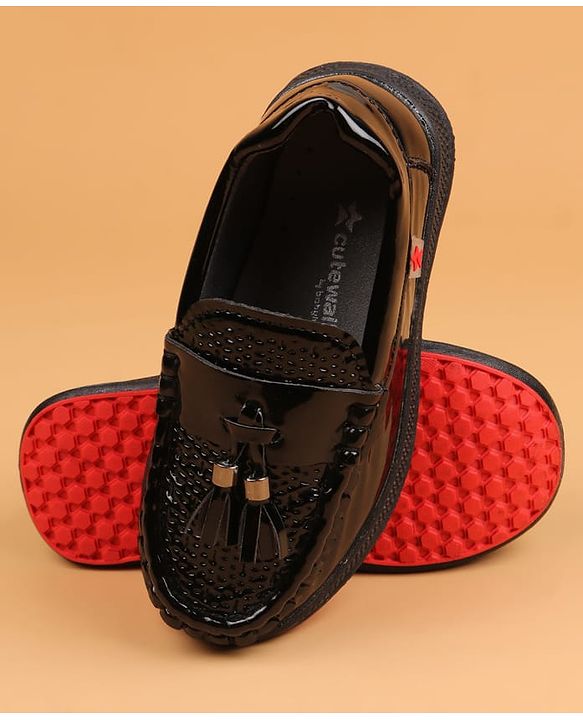 Cute Walk by Babyhug Slip On Oxford Shoes With Applique - Black