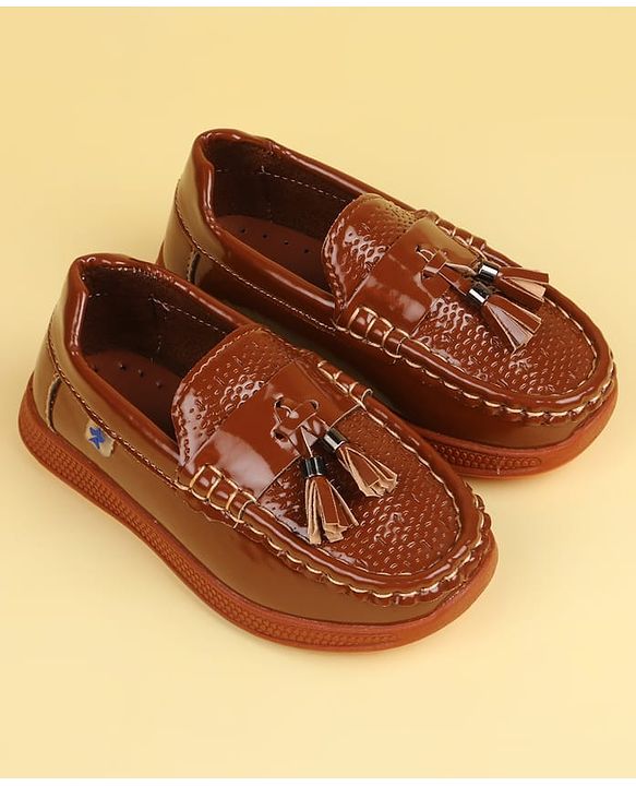 Cute Walk by Babyhug Slip On Oxford Shoes With Applique - Black
