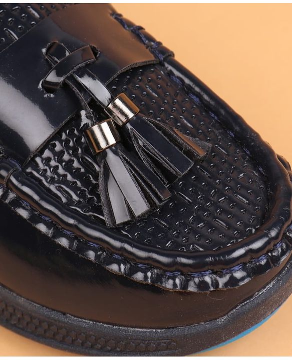 Cute Walk by Babyhug Slip On Oxford Shoes With Applique - Black