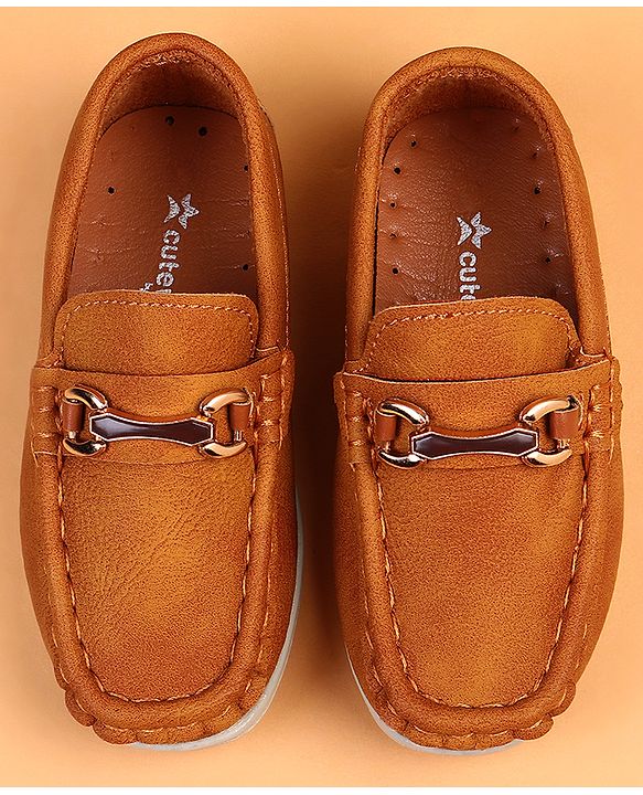 Cute Walk by Babyhug Slip On Solid Loafers - Brown