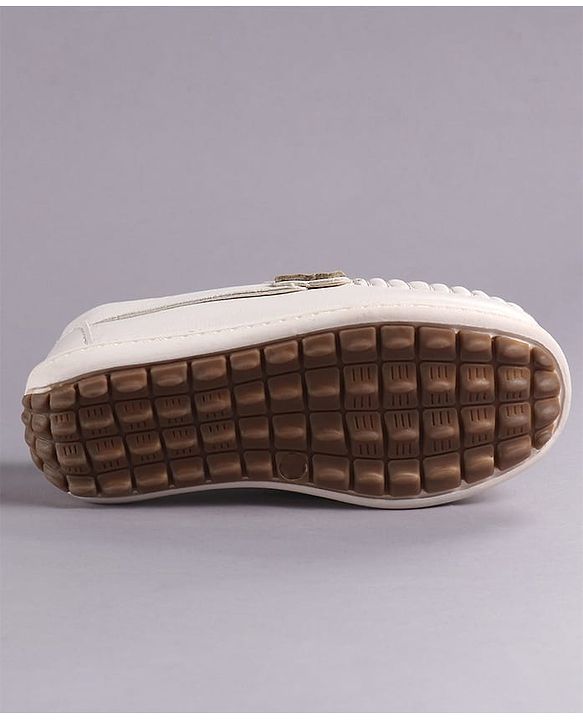 Cute Walk by Babyhug Solid Slip on Loafers With Applique - White