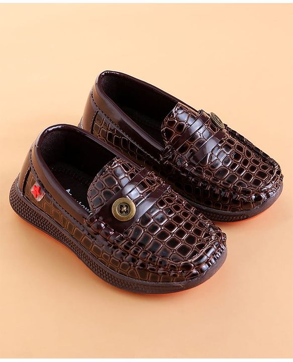 Cute Walk by Babyhug Loafer With Textured Design & Button Applique - Brown