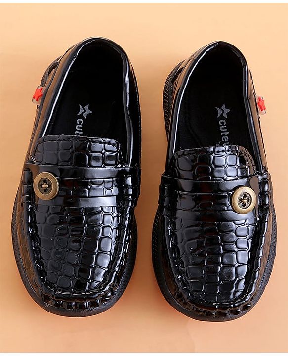 Cute Walk by Babyhug Loafer With Textured Design & Button Applique - Black