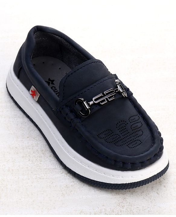 Cute Walk by Babyhug Formal Shoes With Textured Design - Navy Blue