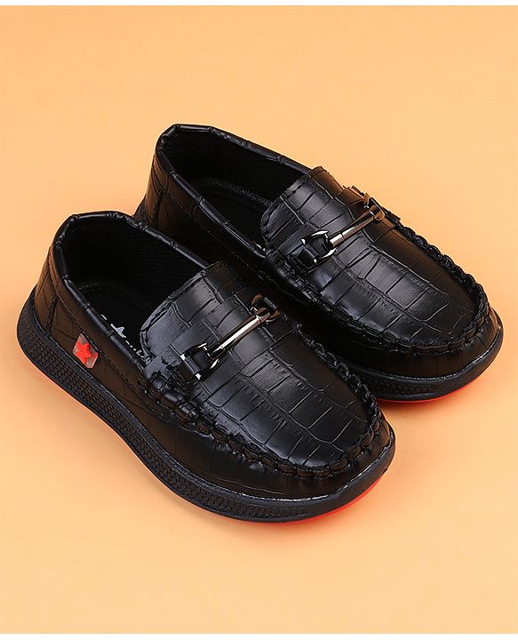 Cute Walk by Babyhug Slip On Solid Loafers - Brown