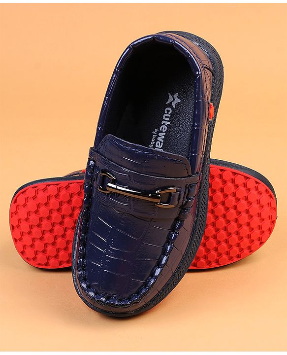 Cute Walk by Babyhug Slip On Solid Loafers - Brown