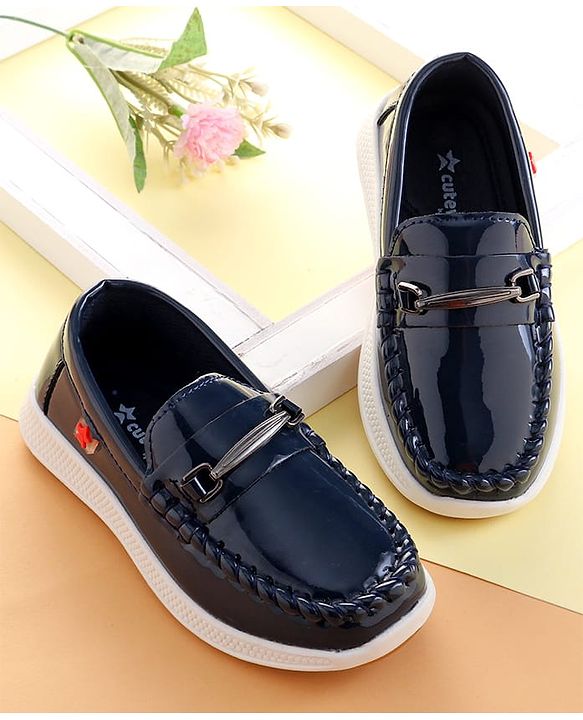 Cute Walk by Babyhug Solid Color Loafers with 3D Applique - Brown