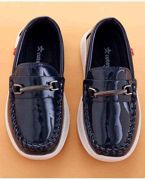Cute Walk by Babyhug Solid Color Loafers with 3D Applique - Brown
