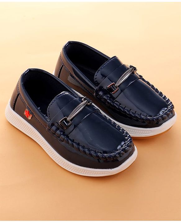 Cute Walk by Babyhug Solid Color Loafers with 3D Applique - Brown