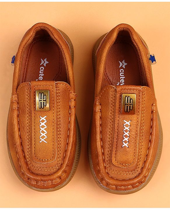 Cute Walk by Babyhug Slip On Solid Loafers - Brown
