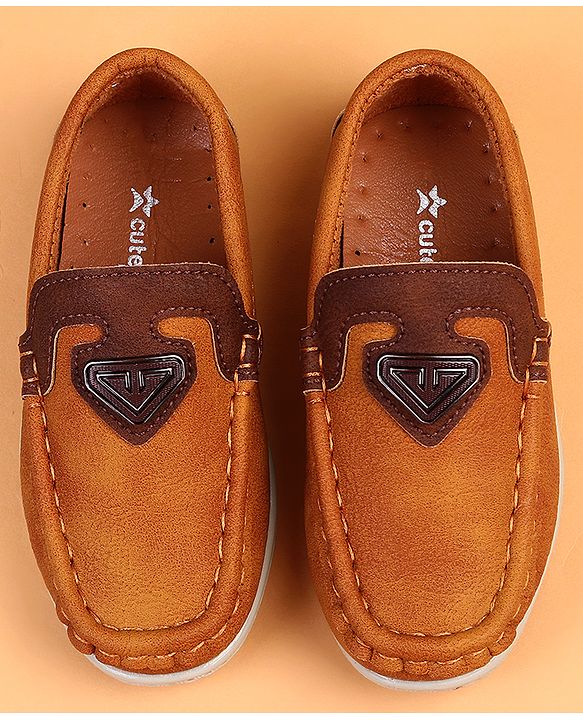 Cute Walk by Babyhug Slip On Solid Loafers - Brown