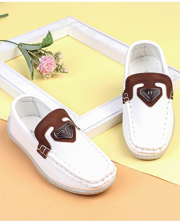 Cute Walk by Babyhug Slip On Solid Loafers - Brown