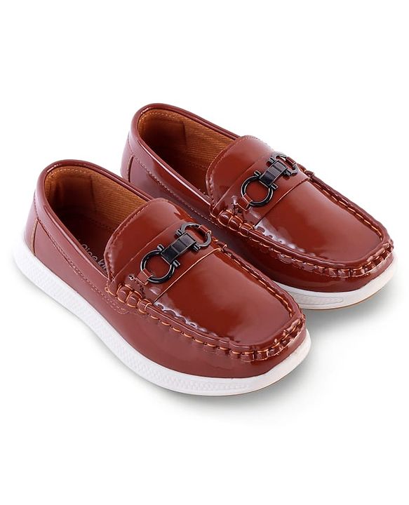 Pine Kids Solid Colour Loafer With 3D Applique - Brown