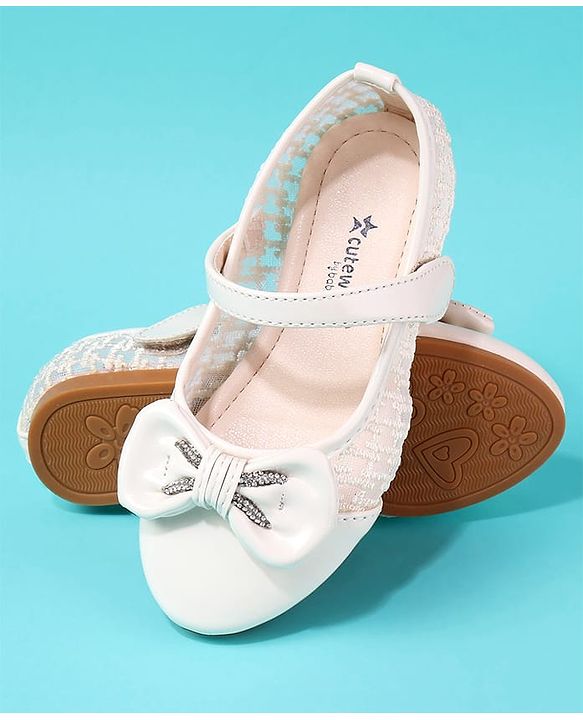 Cute Walk by Babyhug Velcro Closure Ballerina With Bow Applique - Pink