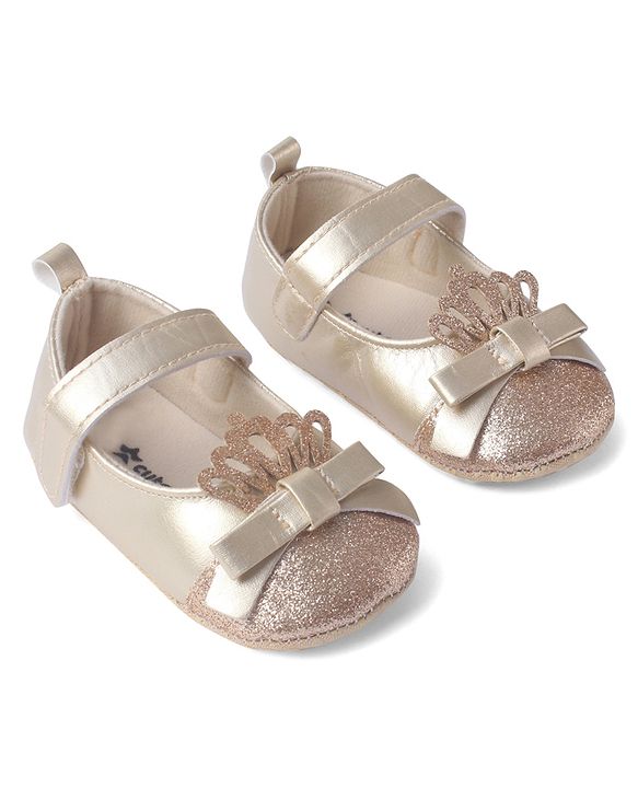 Cute Walk by Babyhug Velcro Closure Booties with Shimmer Floral Applique - Pink