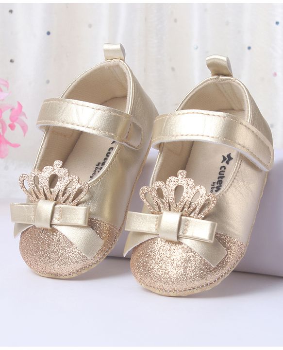 Cute Walk by Babyhug Velcro Closure Booties with Shimmer Floral Applique - Pink