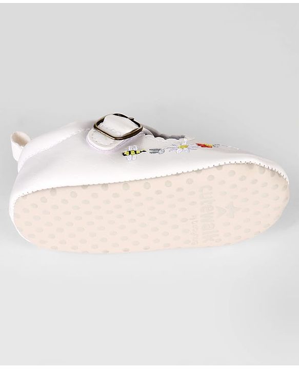 Cute Walk by Babyhug Velcro Closure Booties with Embroidery - Pink