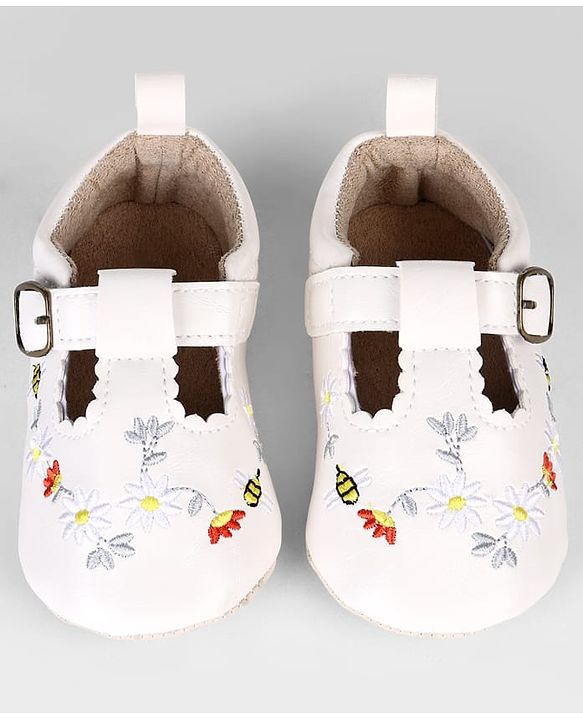 Cute Walk by Babyhug Velcro Closure Booties with Embroidery - Pink