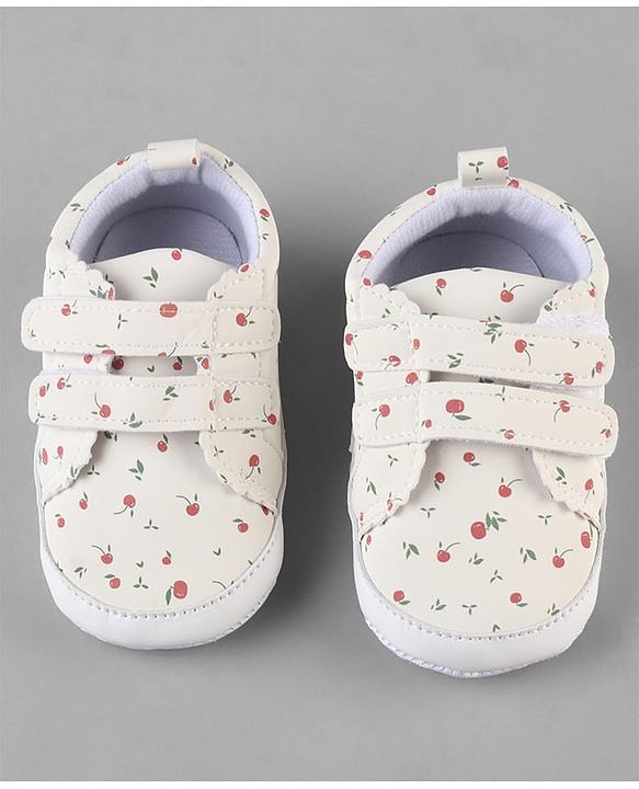 Cute Walk by Babyhug Booties With Velcro Closure & Cherry Print - Pink
