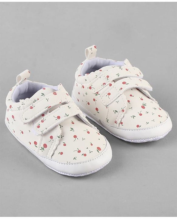 Cute Walk by Babyhug Booties With Velcro Closure & Cherry Print - Pink