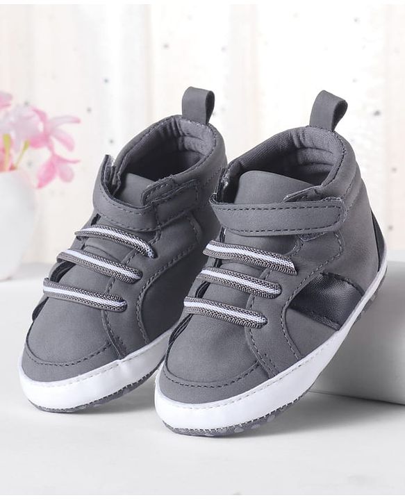 Cute Walk by Babyhug Velcro Closure Booties - Grey