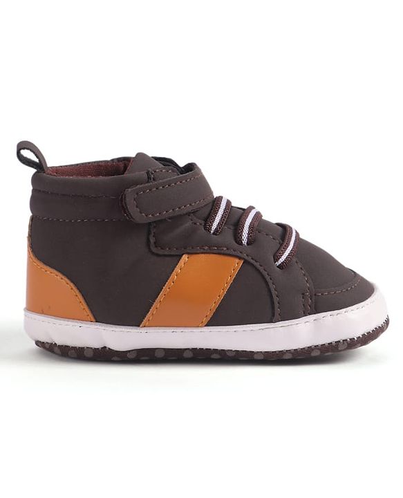 Cute Walk by Babyhug Velcro Closure Booties - Khaki