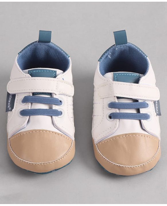 Cute Walk by Babyhug Velcro Closure Booties - Blue