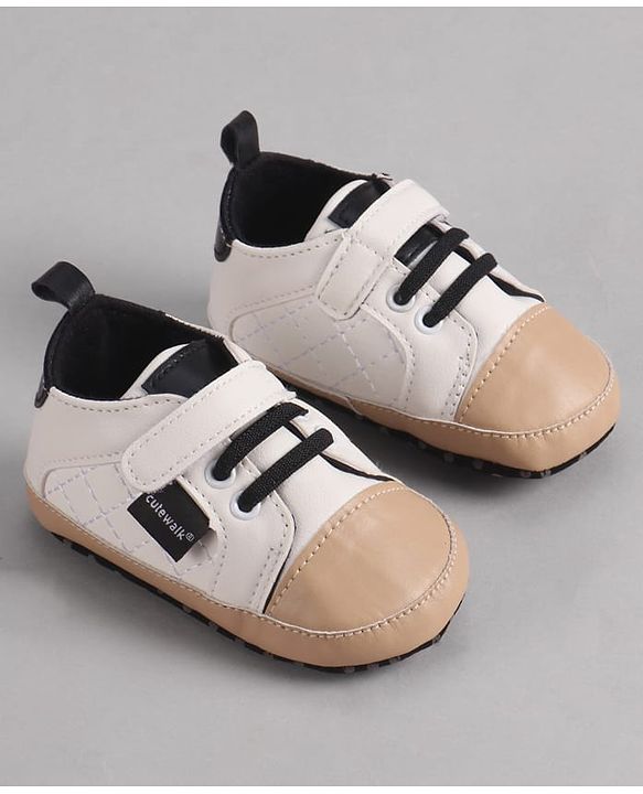 Cute Walk by Babyhug Velcro Closure Booties - Blue