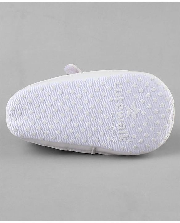 Cute Walk by Babyhug Solid Booties With Velcro Closure - White