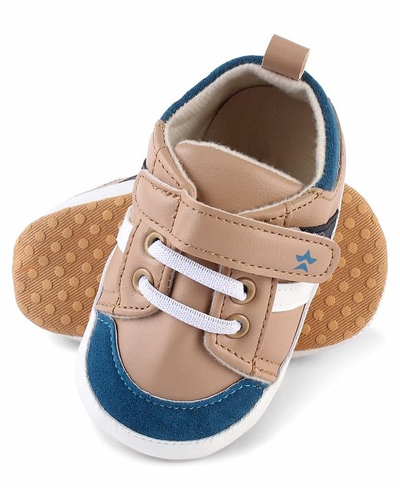 Cute Walk by Babyhug Solid Booties With Velcro Closure - White