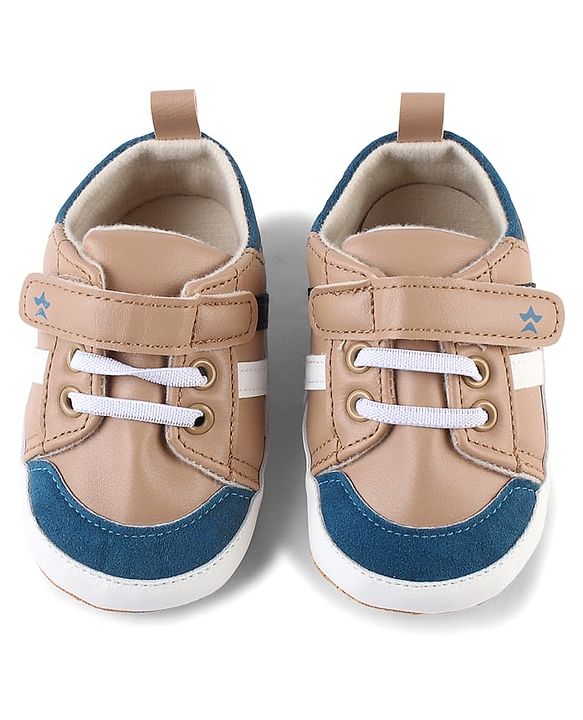 Cute Walk by Babyhug Solid Booties With Velcro Closure - White