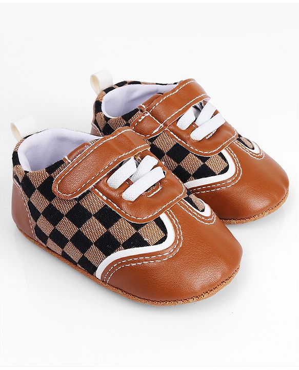 Cute Walk by Babyhug Booties With Velcro Closure & Checks Print - Brown