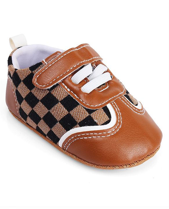 Cute Walk by Babyhug Booties With Velcro Closure & Checks Print - Brown