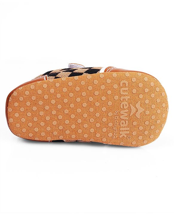 Cute Walk by Babyhug Booties With Velcro Closure & Checks Print - Brown