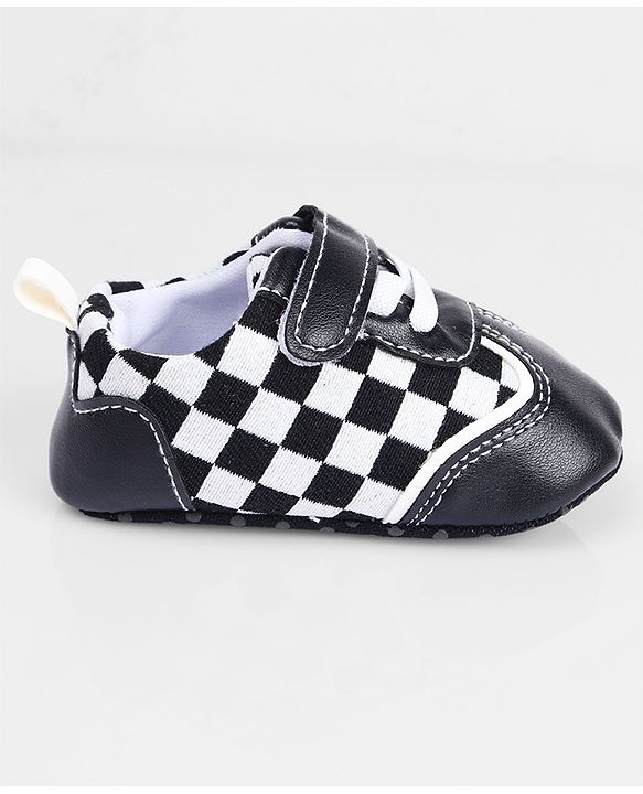 Cute Walk by Babyhug Booties With Velcro Closure & Checks Print - Brown